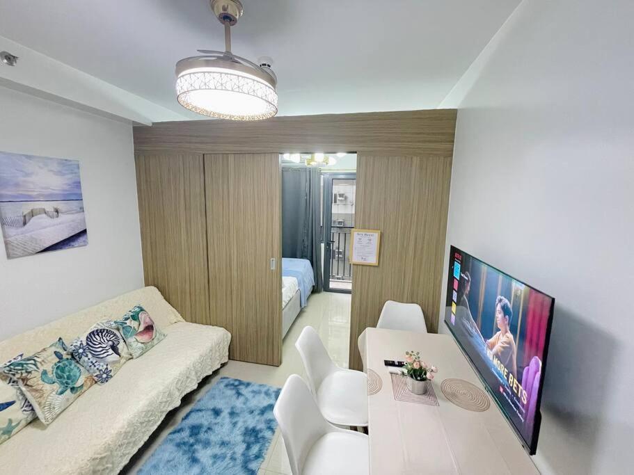 Ocean Room 677 Shore 2 Tower 3 Moa Complex, Pasay City Manila Exterior photo